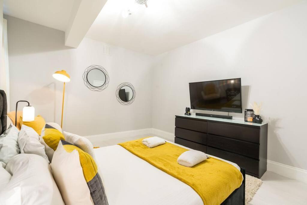 Exceptional Spacious City Apartment Лондон Экстерьер фото