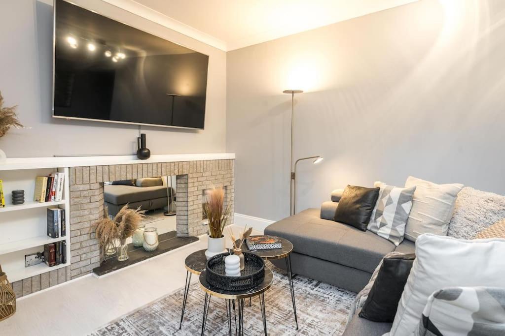 Exceptional Spacious City Apartment Лондон Экстерьер фото