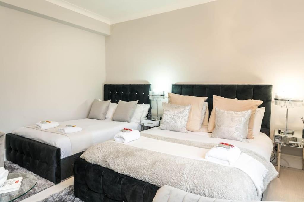 Exceptional Spacious City Apartment Лондон Экстерьер фото
