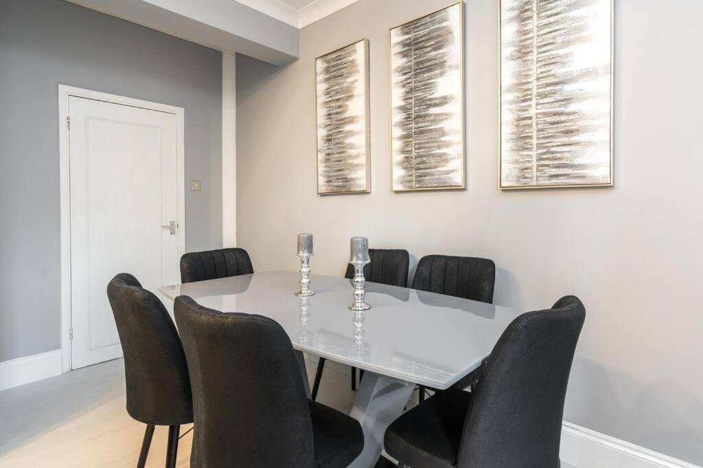 Exceptional Spacious City Apartment Лондон Экстерьер фото